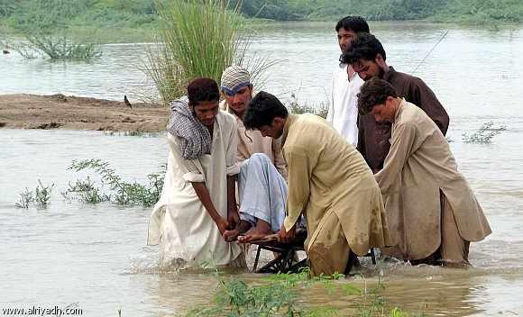 174 قتيلًا جراء السيول في باكستان