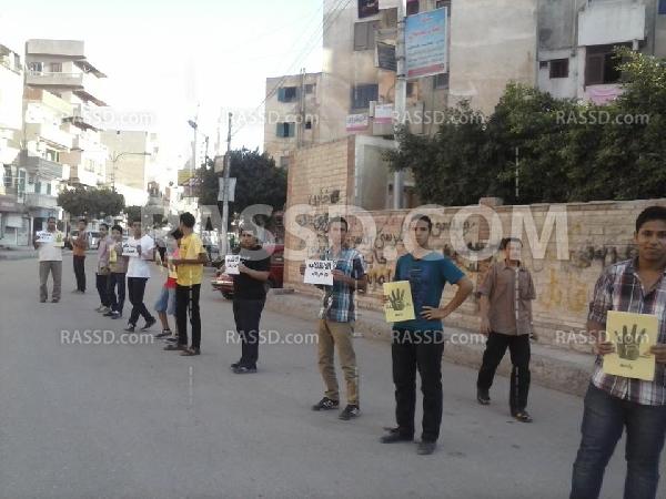 طلاب ضد الانقلاب بكفر الشيخ تنظم سلسلة بشرية