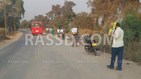 سلسلة بشرية بالقليوبية للتنديد بالوضع الاقتصادي