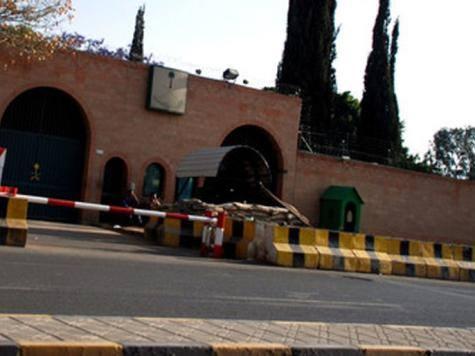 البعثة السعودية تغادر اليمن بعد توتر الأحداث