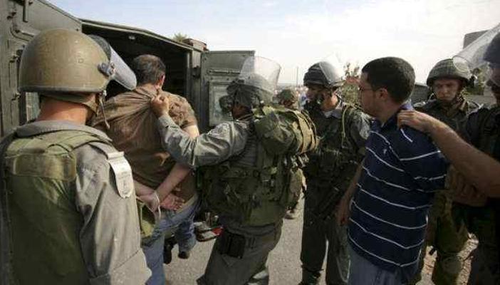 جيش الاحتلال يعتقل 11 فلسطينيًا مساء أمس