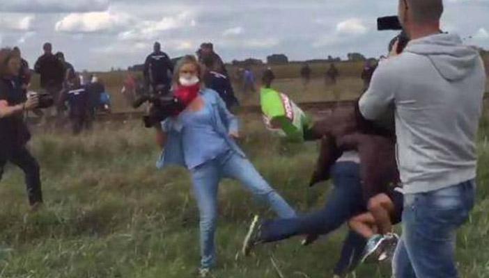 بالفيديو.. فصل الصحفية المجرية من عملها بعد اعتدائها على لاجئين سوريين