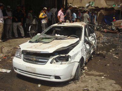 انفجار بطارية سيارة قديمة اشتبه في كونها قنبلة