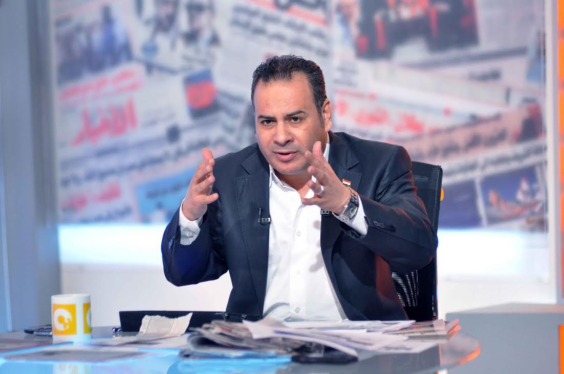 بالفيديو..القرموطي:  محلب لم يوفق في انسحابه من المؤتمر الصحفي بتونس