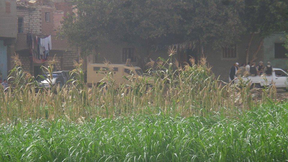 الداخلية تقتحم قرية “بني حدير” ببني سويف عقب مسيره لمعارضي حكم العسكر