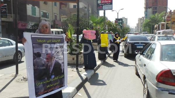 بالصور.. وقفة لمهندسي بني سويف ضد إنتهاكات العسكر