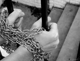 6 أحزاب مصرية تعلن دعمها لمعركة “الأمعاء الخاوية”