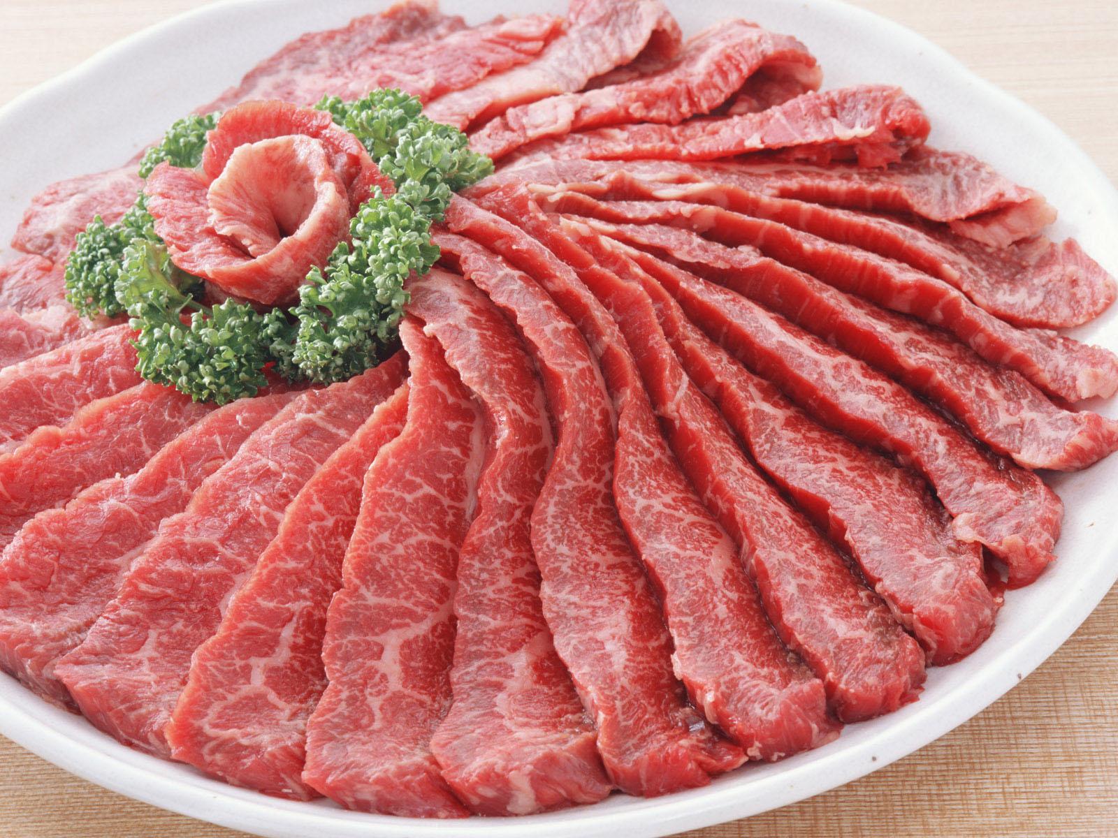 7 عادات غذائية خاطئة في عيد الأضحى.. احذرها فقد تعرض حياتك للخطر