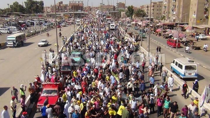 عشرات الآلاف ببنى سويف يرفضون الانقلاب