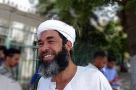 أمين شرطة يكشف تعرض “شيخ الثورة” للإهانة والتعذيب بالمعتقل