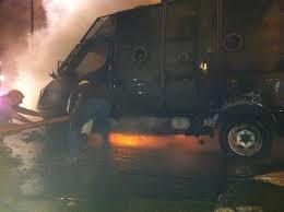 ماس كهربائي يحرق مدرعة لأمن الانقلاب بالمنصورة