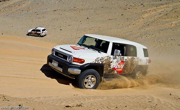 تعليقًا على حادث الواحات.. “الشندويلي”: بأمارة إيه منطقة محظورة