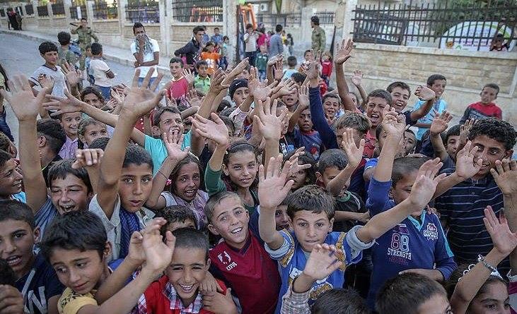 العيد في سوريا.. فرحة تحت تهديد القصف