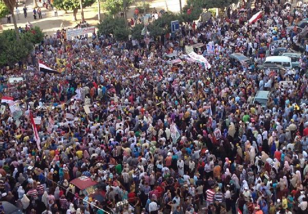 مسيرة لدعم الشرعية تتحرك من مصر الجديدة لرابعة