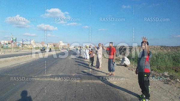 سلسلة بشرية في كفر الشيخ تنديدًا بالأزمات الاقتصادية