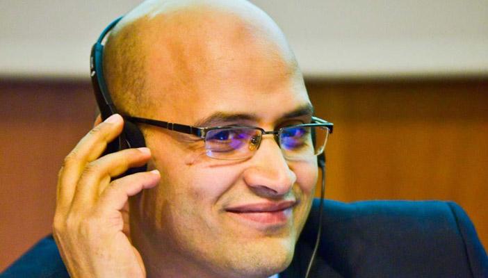 العناني لـ”رصد”: دعم روسيا للأسد هدفه فرض سيناريو التفاوض