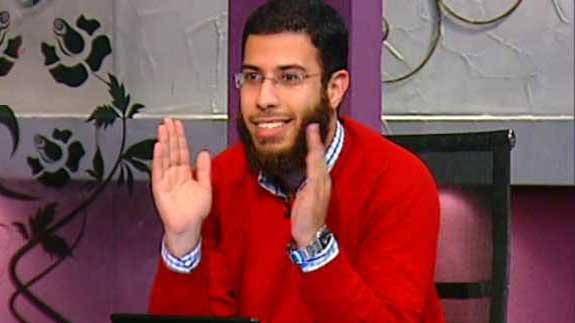 فيديو..فريدمان يمازح بكار بـ “كأسين من البيرة”