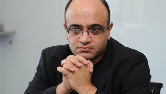 في خطاب ساخر.. حسام السكري لـ”رئيس المكسيك”: أنا مش قادر أنريك