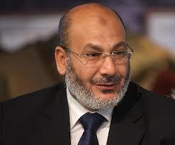 صفوت حجازي: إياكم أن تبيعوا دماء الشهداء والمصابين