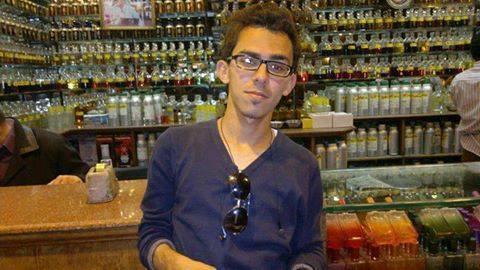 قوات الانقلاب تمنع أسر ومحامي من رؤية معتقلين من طلاب الصيدلة