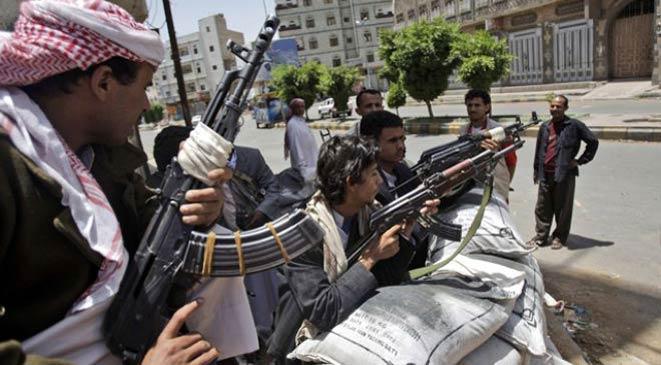 15 قتيل في اشتباكات بين مسلحين قبليين وحوثيين بصنعاء