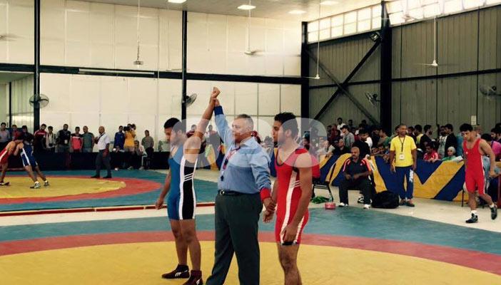 جامعة “سوهاج” تفوز على “أسيوط” في المصارعة الرومانية