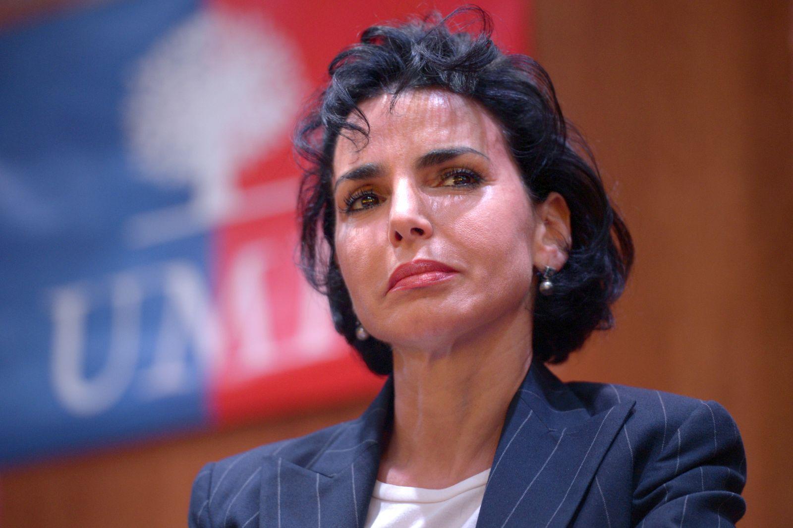 وزيرة العدل الفرنسية السابقة تواجه انتقادات بسبب تسمية ابنتها “زهرة”