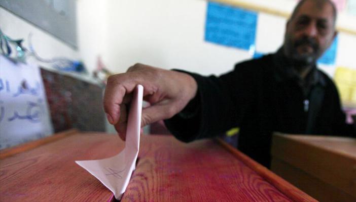 باحث سياسي يكشف أسباب أهمية مقاطعة الانتخابات المقبلة