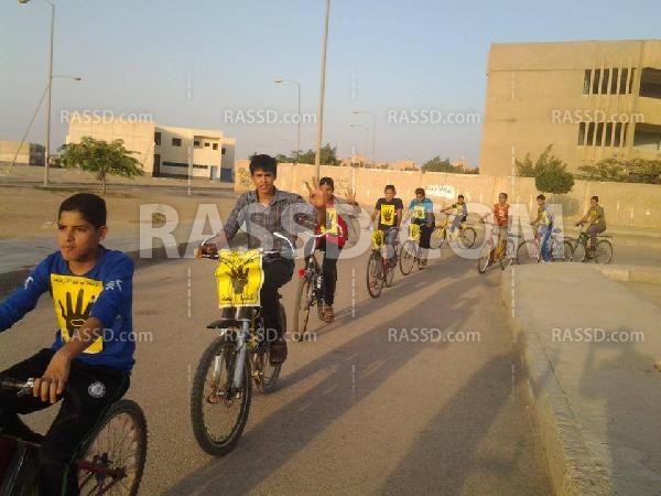 مسيرة بالدراجات وإشارات رابعة تجوب شوارع المنوفية