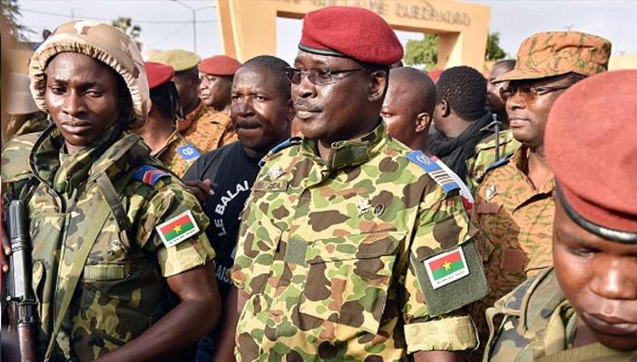 في سؤال وجواب.. “بي بي سي” تشرح انقلاب بوركينا فاسو