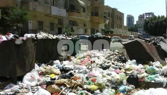 قبل بدء العام الدراسي.. القمامة تنتشر حول مدارس وأسواق الإسماعيلية