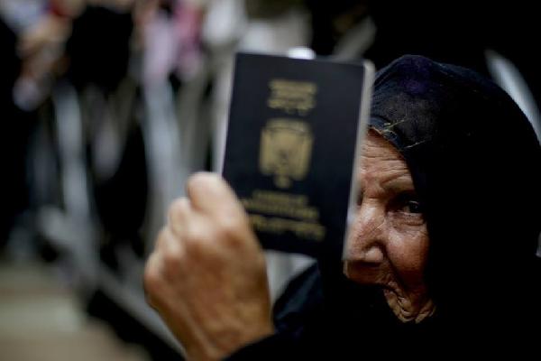 المسافرون للخارج”بكره تشوفوامصروبعد بكره تشوفوا النجوم ف عزالظهر”