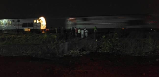 القصة الكاملة لحادث تصادم قطار بسيارة ملاكي في قنا