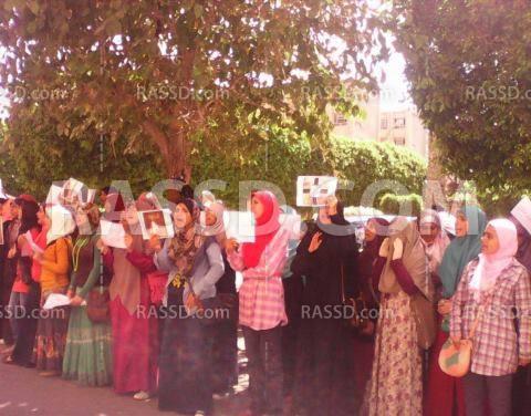 وقفة لطالبات علوم الإسكندرية تنديدًا باعتقال زميلتهن