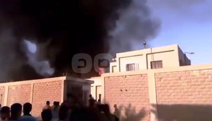 اندلاع حريق ضخم بمصنع للكيماويات في “برج العرب” بالإسكندرية