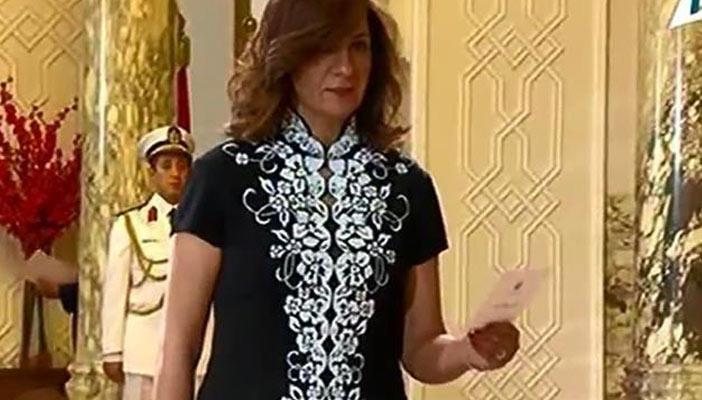 نور فرحات: جدل الإعلاميين واستياء السيسي من ملابس وزيرة الهجرة.. هذيان