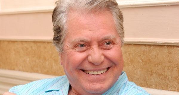 فيديو| حسين فهمي: السيسي ليس لديه رؤية اقتصادية