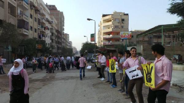 طلاب حلوان الثانويه يرفضون الانقلاب والجيش ينهى وقفتهم