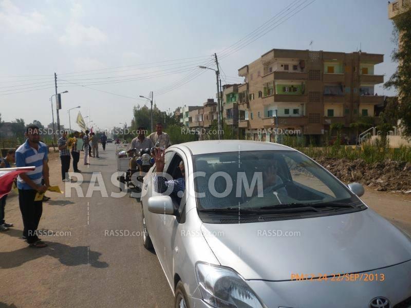 سلسلة بشرية ضد الانقلاب بمينة النصر في الدقهلية