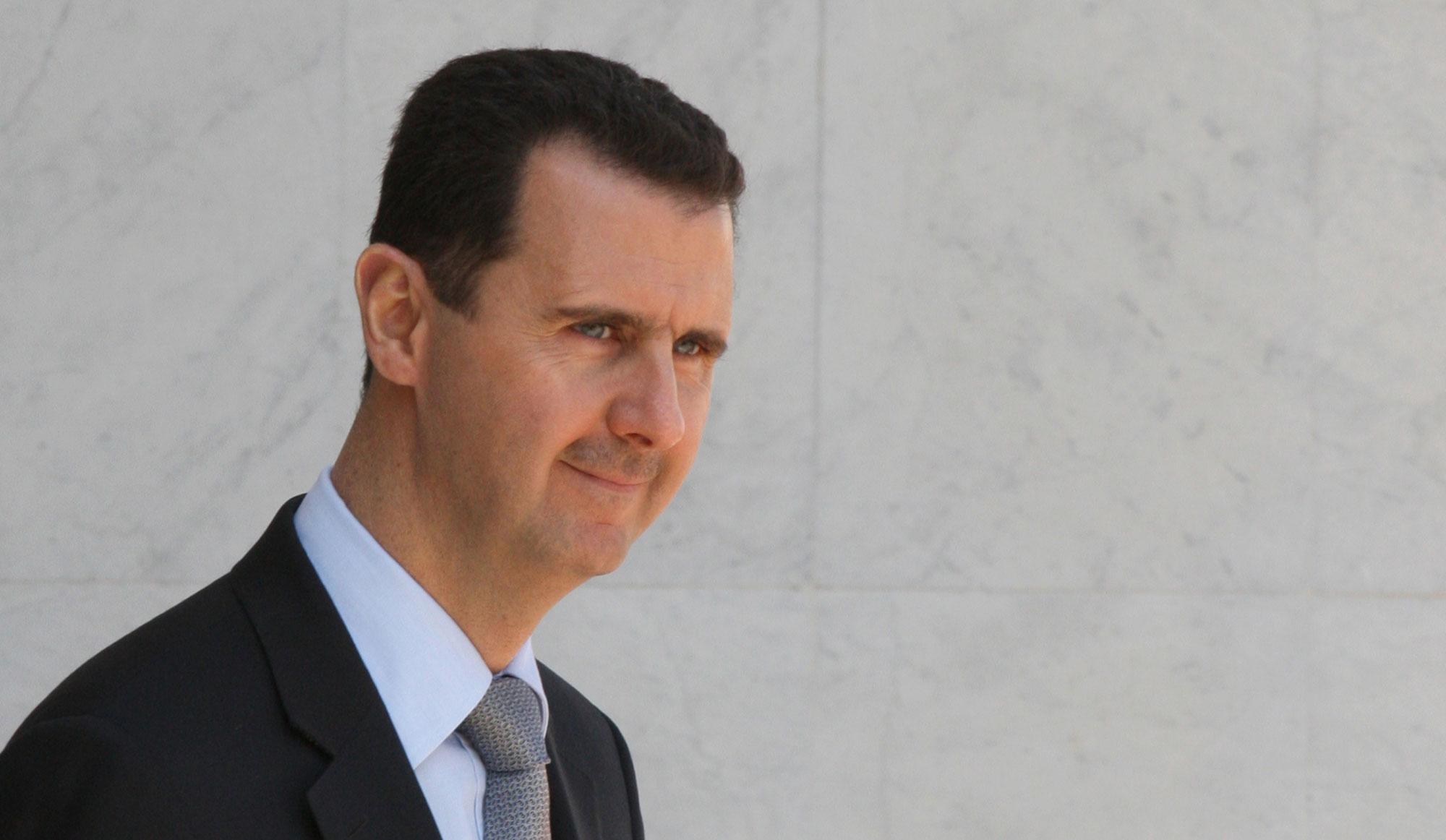 بالفيديو.. “الأسد” للمحاصرين في حلب: لماذا أنتم أحياء إلى الآن؟