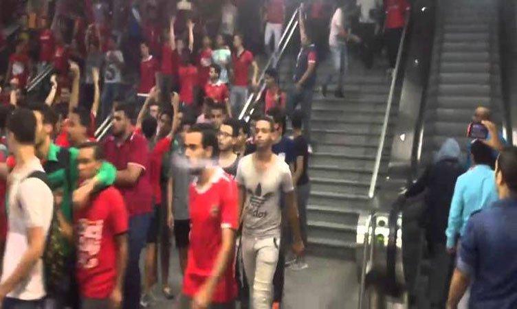 بالفيديو.. القبض على عدد من ألتراس النادي الأهلي بالجزيرة