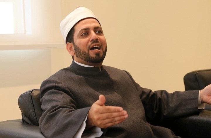 هل حلمي النمنم وزير الثقافة ملحد؟!