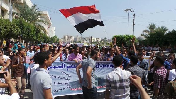 طلاب بني سويف “ابعت هات كمان قناصة لسه فى صدرى مكان لرصاصة