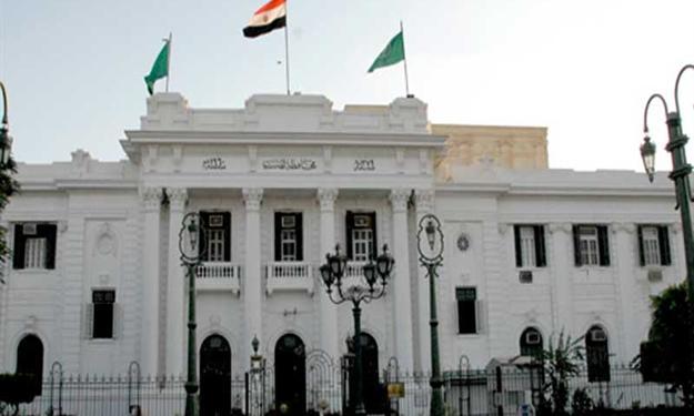 عاملو “الخبراء” بالمنيا يضربون عن العمل