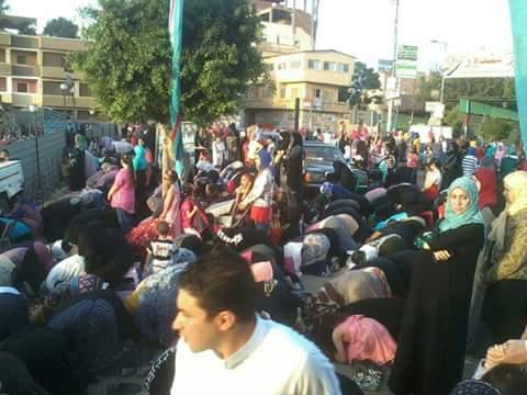 مواطنون بالمنوفية: غياب الإخوان عن ساحات صلاة العيد يخفي بهجتها