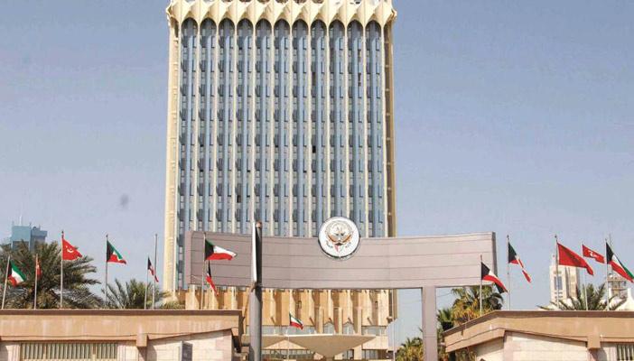 الكويت تسجل عجزًا بواقع 3.3 مليار دولار خلال 5 أشهر