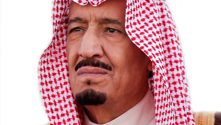 الملك سلمان يأمر بمراجعة خطط الحج بعد حادث منى