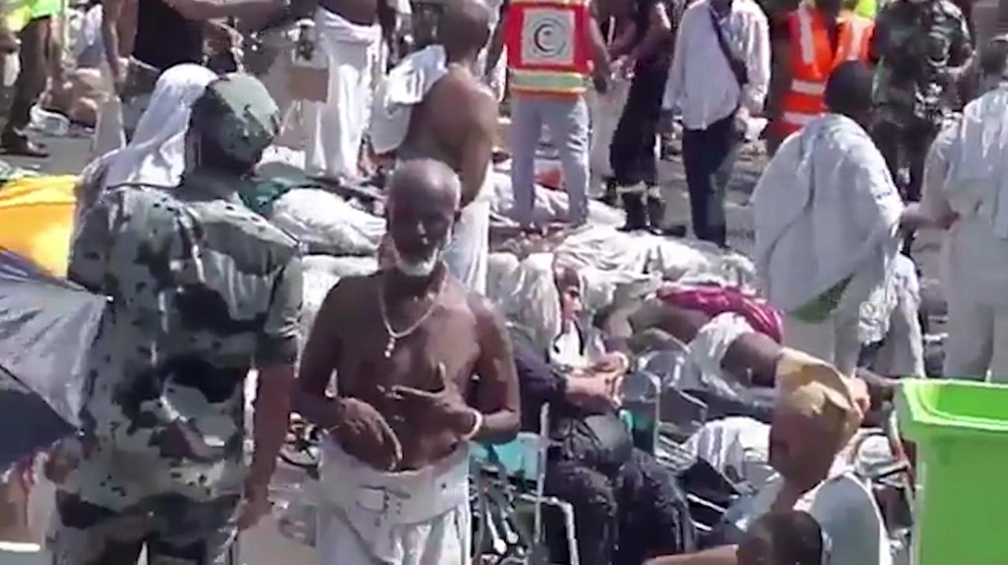 تقارير سعودية تتهم “حجاج إيرانيين” بالتسبب في حادث منى