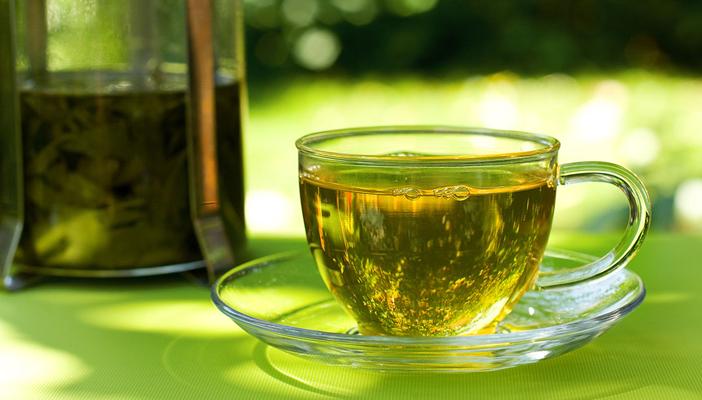 الشاي الأخضر قد يتسبب في تضخم الكبد