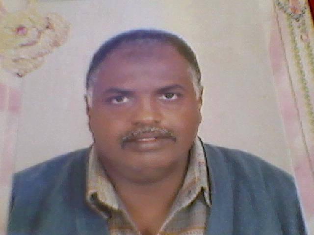 قائمة من 6 اتهامات يوجهها امن اﻻنقلاب بأسوان لمدرس معاق